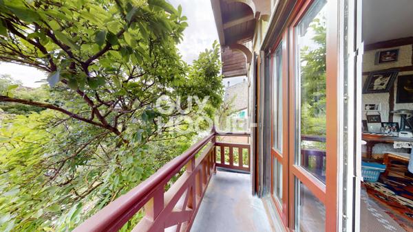 MAISON À VENDRE DE 7 PIÈCES DE 121,83 M²