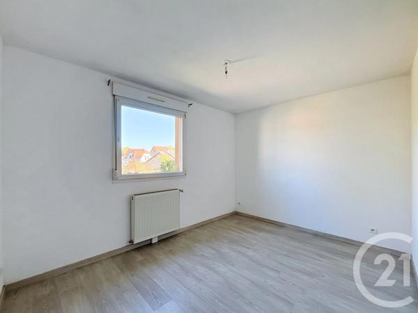 Appartement F4 à vendre  3 pièces - 76,88 m 2   BELFORT  - 90