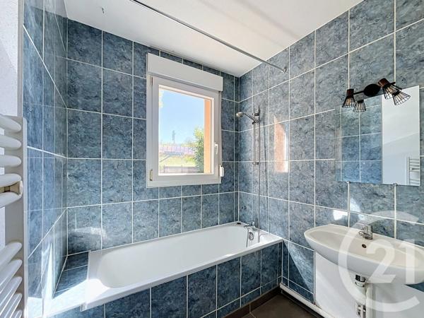 Appartement F4 à vendre  3 pièces - 76,88 m 2   BELFORT  - 90