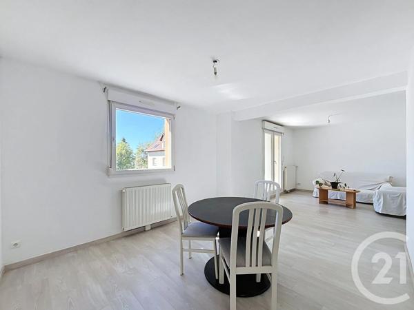 Appartement F4 à vendre  3 pièces - 76,88 m 2   BELFORT  - 90