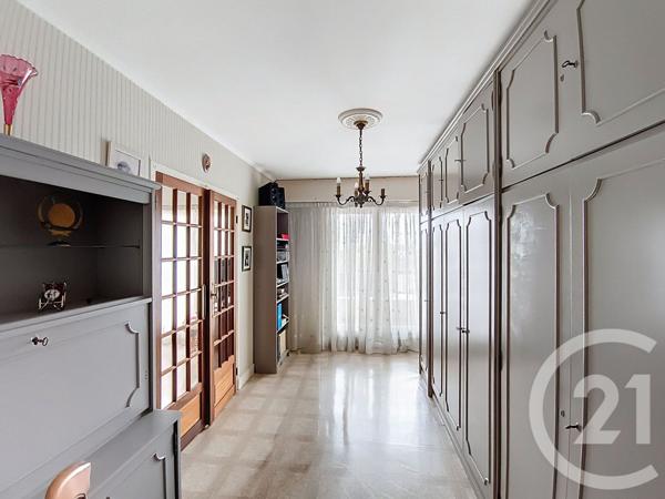 Appartement F4 à vendre  4 pièces - 79,59 m2 ST DENIS - 93