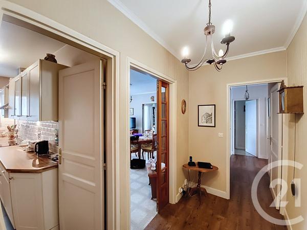 Appartement F4 à vendre  4 pièces - 79,59 m2 ST DENIS - 93