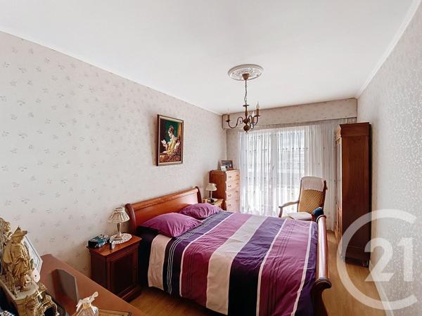 Appartement F4 à vendre  4 pièces - 79,59 m2 ST DENIS - 93