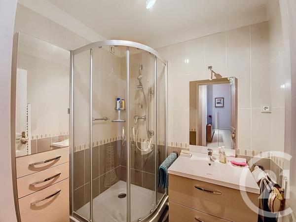 Appartement F4 à vendre  4 pièces - 79,59 m2 ST DENIS - 93