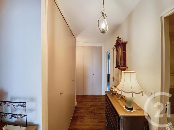 Appartement F4 à vendre  4 pièces - 79,59 m2 ST DENIS - 93