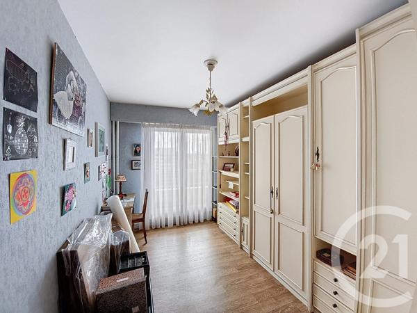 Appartement F4 à vendre  4 pièces - 79,59 m2 ST DENIS - 93