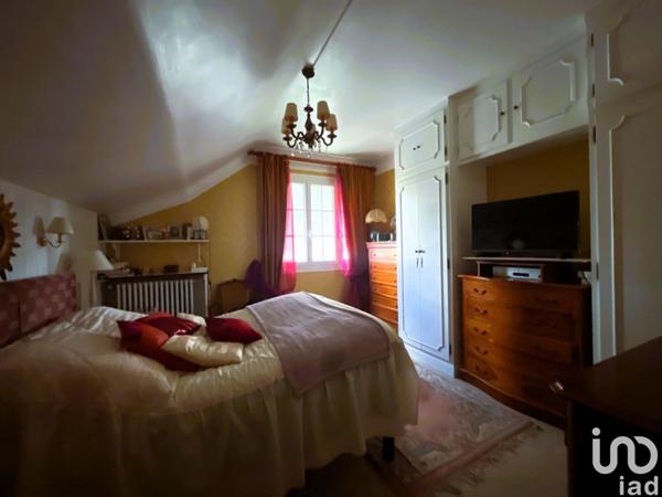 Maison 7 pièces de 143 m² à Paray-Vieille-Poste (91550)