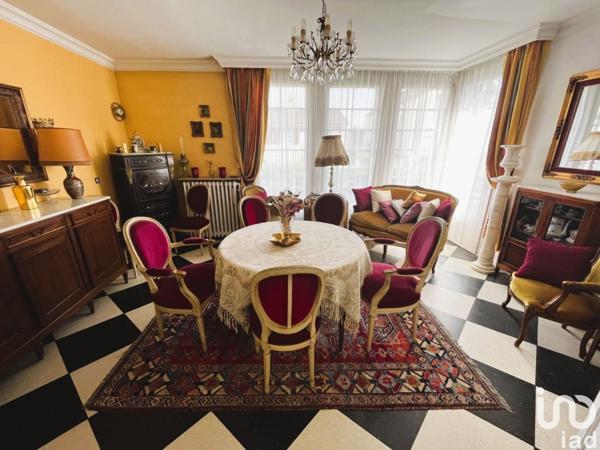 Maison 7 pièces de 143 m² à Paray-Vieille-Poste (91550)