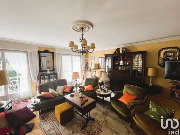 Maison 7 pièces de 143 m² à Paray-Vieille-Poste (91550)