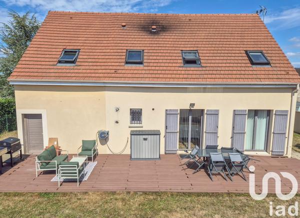 House for sale 7 rooms 131 m² Follainville-Dennemont