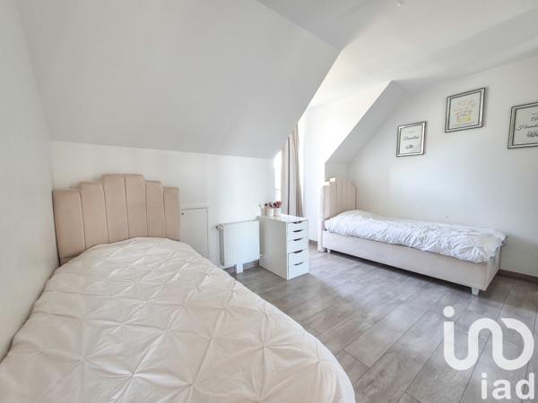 House for sale 7 rooms 131 m² Follainville-Dennemont