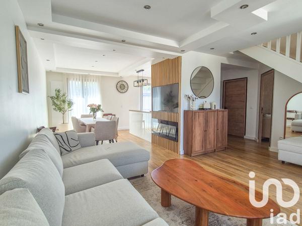 House for sale 7 rooms 131 m² Follainville-Dennemont