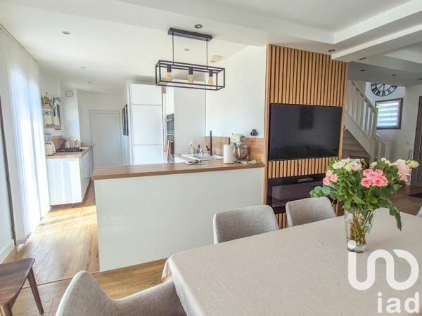 House for sale 7 rooms 131 m² Follainville-Dennemont