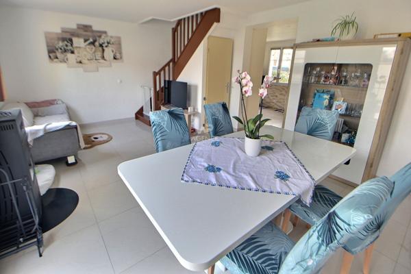 Maison Chanteloup Les Vignes 6 pièce(s) 90 m2 336 000 € **  - Référence  1074