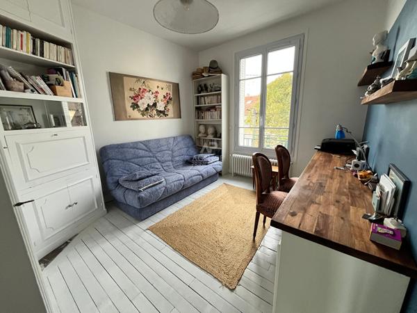 QUARTIER POSTE 8min GARE HOUILLES Maison Meulière 7 pièce(s) 118 m2 799 000 € **  - Référence  419