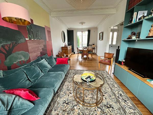 QUARTIER POSTE 8min GARE HOUILLES Maison Meulière 7 pièce(s) 118 m2 799 000 € **  - Référence  419