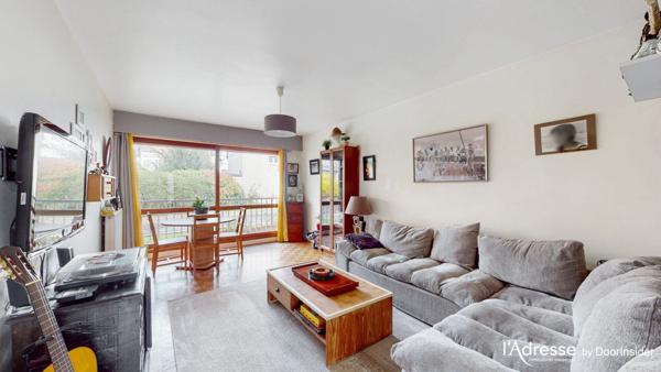 2 pièces à deux pas du RER Robinson