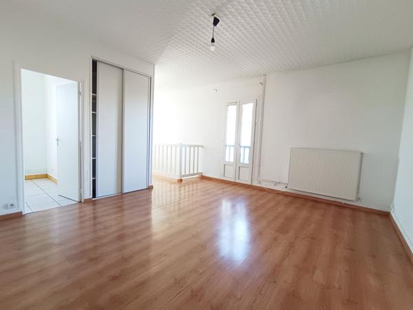 STUDIO 32.24 M² à SAVIGNY SUR ORGE