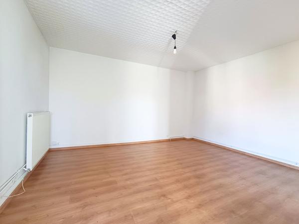 STUDIO 32.24 M² à SAVIGNY SUR ORGE