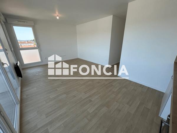 Location Appartement 2 pièces 46.99 m² - SENTE DU POMMERET Petit-couronne 76650
