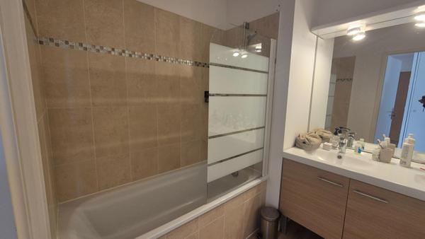 Appartement à BOUGUENAIS, 44340 - 3 pièces 71m²
