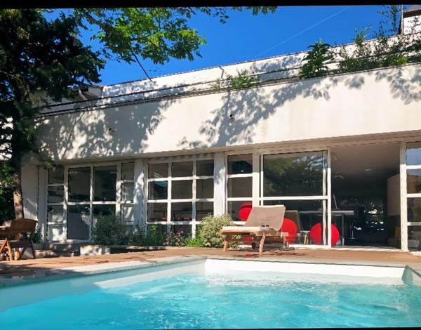 BORDEAUX CAUDERAN MAISON D'ARCHITECTE D'INSPIRATION LE CORBUSIER