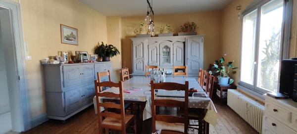 PLANCHER-BAS 70290 : Maison 124m² - 6 pièces sur un terrain de 63  ares 64