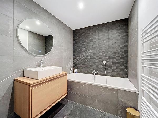 Duplex au coeur de Saint-Jorioz, 103 m² de confort entre lac et montagnes, cave et garage double