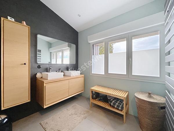 Duplex au coeur de Saint-Jorioz, 103 m² de confort entre lac et montagnes, cave et garage double