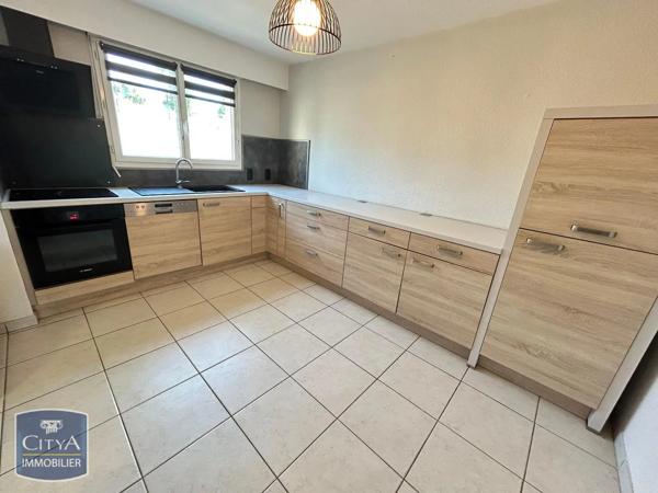 Maison à louer 4 pièces 86.62m² Angoulême (16000)