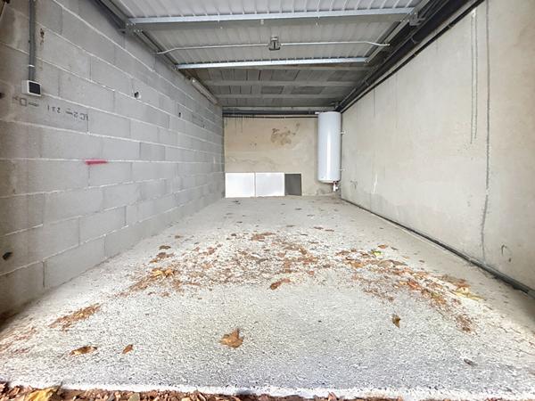 Appartement 3 pièces situé au centre ville de Pertuis .