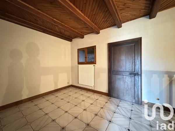 Maison à vendre 6 pièces 171 m² Hadigny-les-Verrières