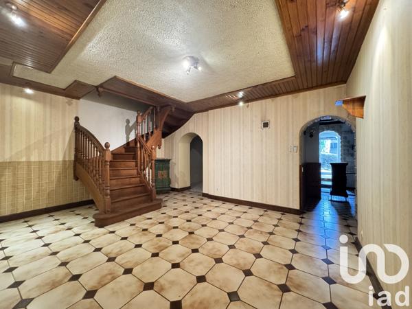 Maison à vendre 6 pièces 171 m² Hadigny-les-Verrières