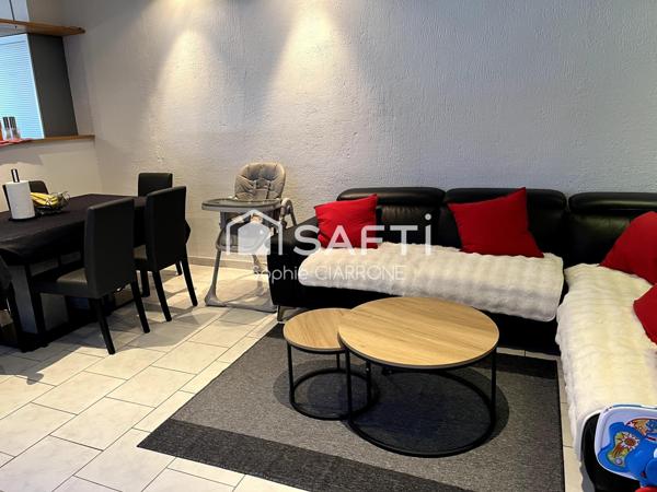 MAISON JUMELEE 110M2 AVEC GARAGE ;JARDIN; TERRASSES ET CABANON AU CALME PROCHE FRONTIERE