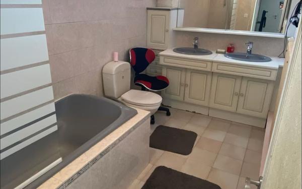 Maison à vendre    6 pièces • 157,72 m2 Champigny-sur-Marne