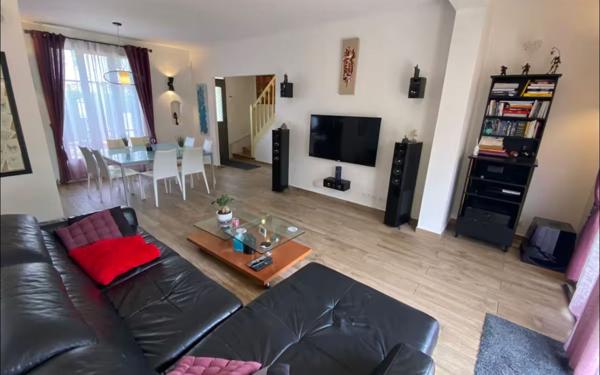 Maison à vendre    6 pièces • 157,72 m2 Champigny-sur-Marne