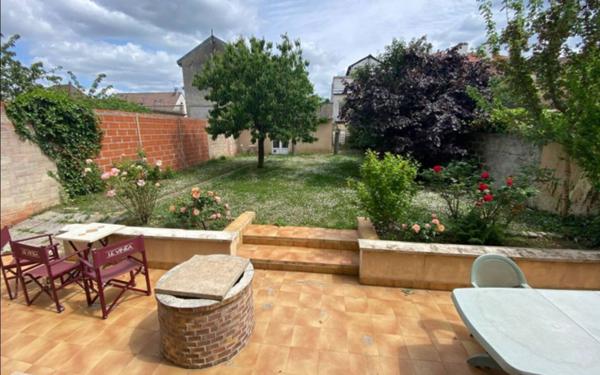 Maison à vendre    6 pièces • 157,72 m2 Champigny-sur-Marne