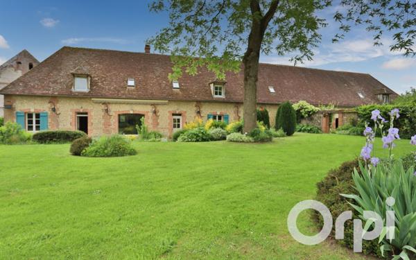 Maison à vendre    11 pièces • 283 m2 Chaumont-en-Vexin