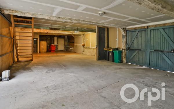 Maison à vendre    11 pièces • 283 m2 Chaumont-en-Vexin