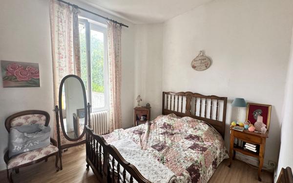 Maison à vendre    3 pièces •  Saintes