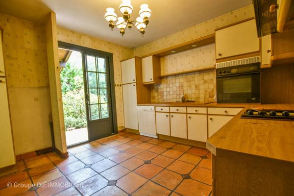 Gujan-Mestras (33470) Villa de plain-pied avec 4 chambres et garage
