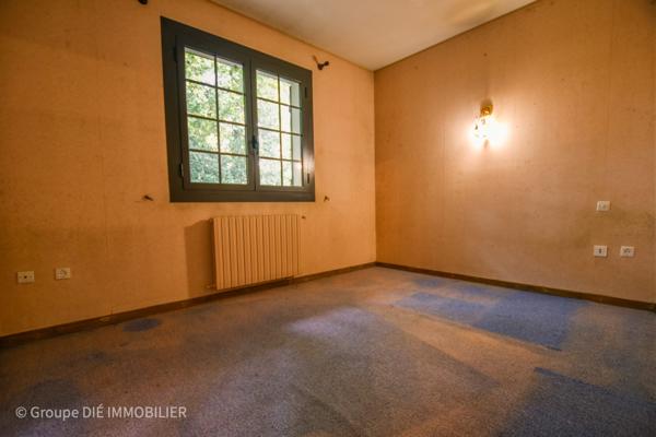 Gujan-Mestras (33470) Villa de plain-pied avec 4 chambres et garage