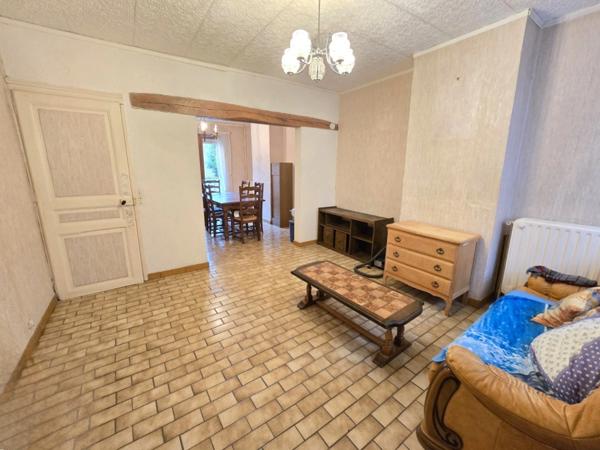 HIRSON (02) - 🏠 Maison 2 chambres avec cour. Idéal investisseurs !