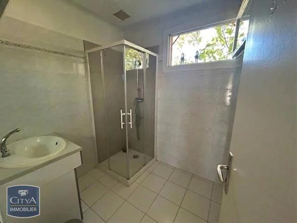 Maison à louer 5 pièces 86.06m² Orange (84100)