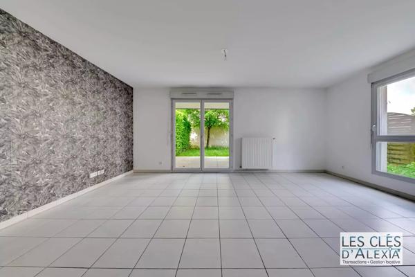 Décines – T3 traversant de 67,48 m²,  terrasse et jardin privatif de 80 m²