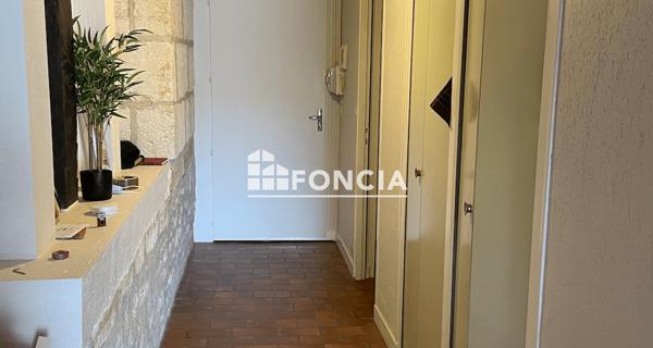 Location Studio 42.11 m² - Niort 79000