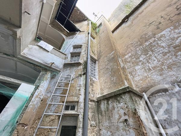 Maison à vendre  14 pièces - 550 m2 BAGNOLS SUR CEZE - 30