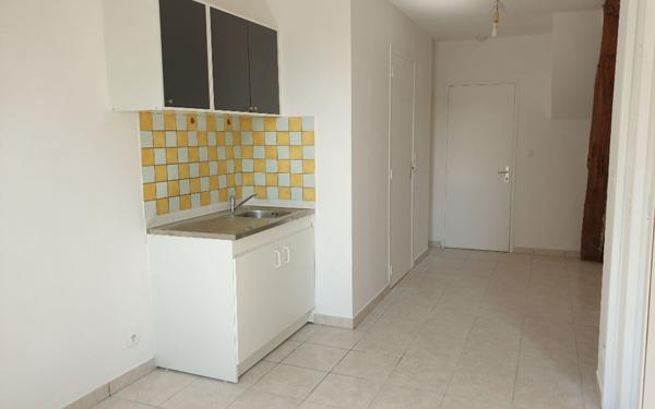 Immeuble à vendre    17 pièces •  Meaux