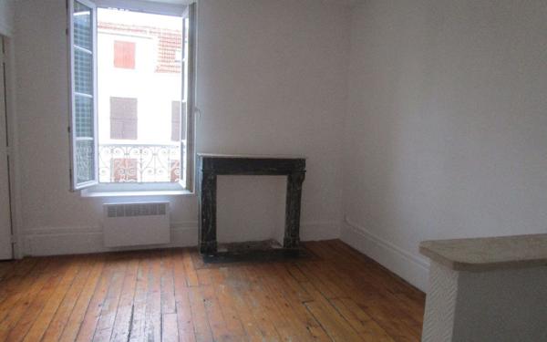 Immeuble à vendre    17 pièces •  Meaux