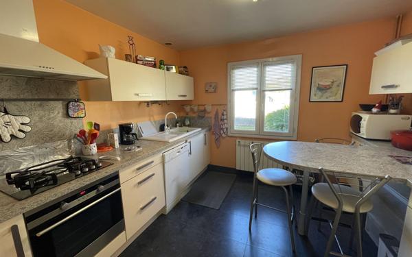 Maison à vendre    4 pièces •  Châteauneuf-sur-Isère